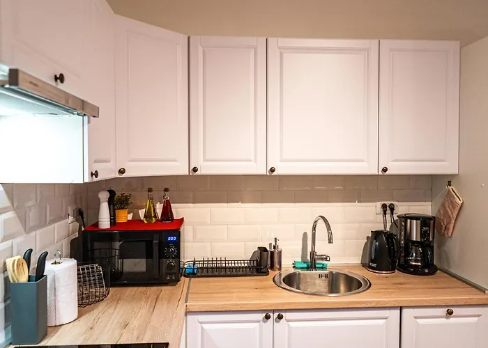 Sunny Bay Apartment